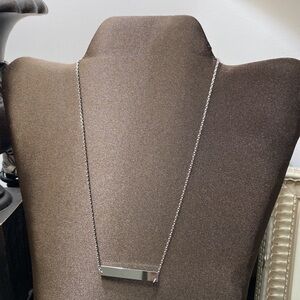 NWOT Minimalist 18” Long Bar Silver Tone Necklace!